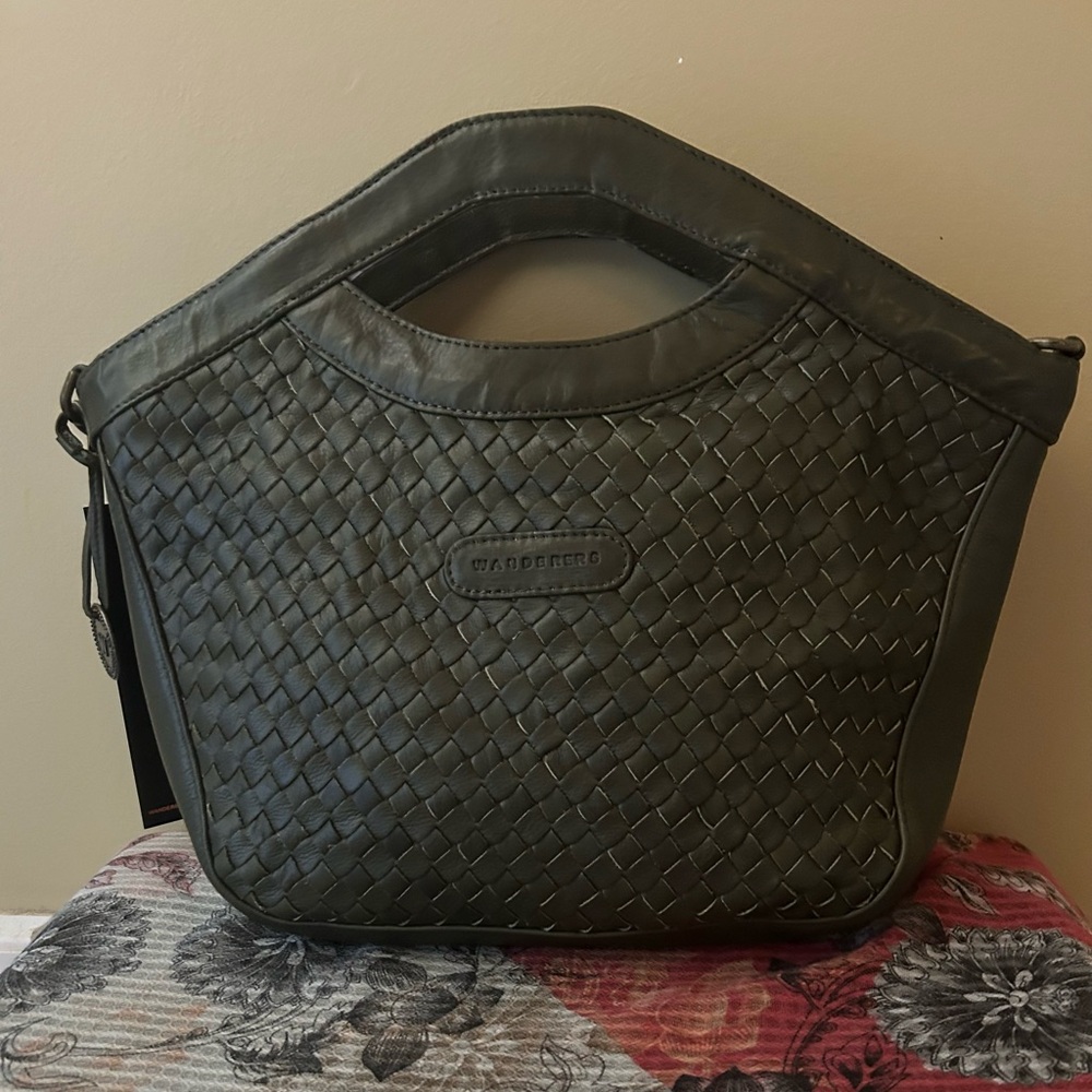 Wanderers Travel SANASANA Handbag, NWT- Olive color- FREE SHIPPING!